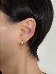 Minimalist Gold Hoop Earrings