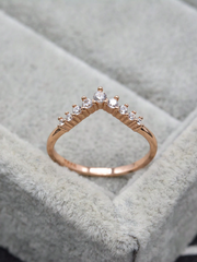 925 Sterling Silver V-Shaped Crown Diamond Band Ring for Women