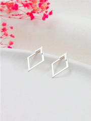 Minimalist Diamond-Shaped Two-Way Earrings