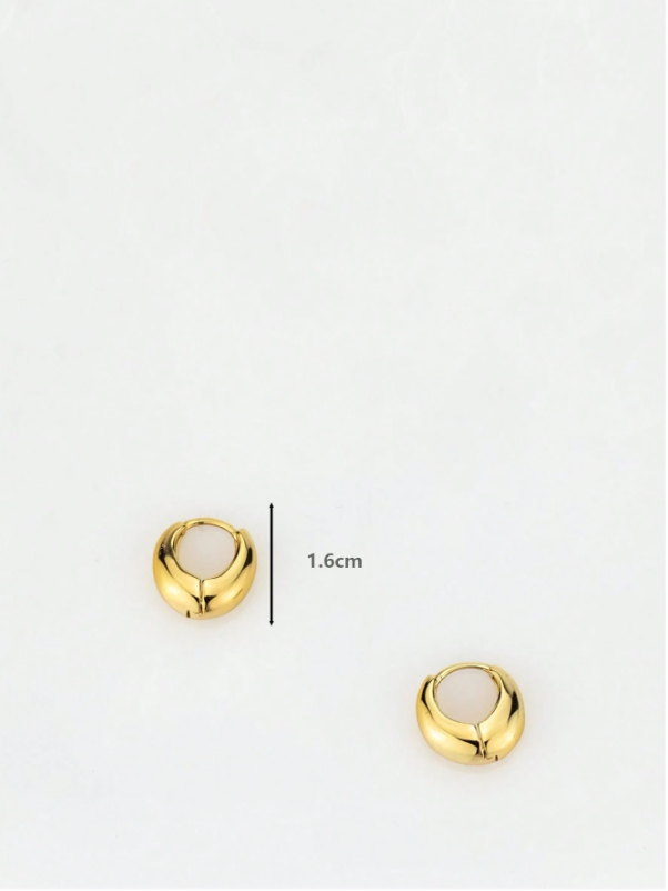 Minimalist Gold Hoop Earrings