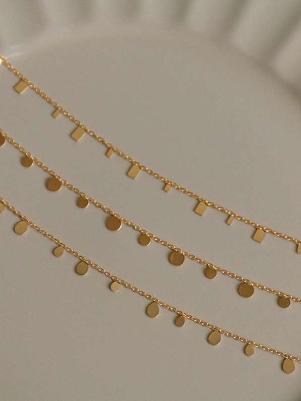 Yellow Gold Minimalist Clavicle Necklace
