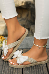 White Stitched Bow Decor Straw Woven Flip Flop Slippers