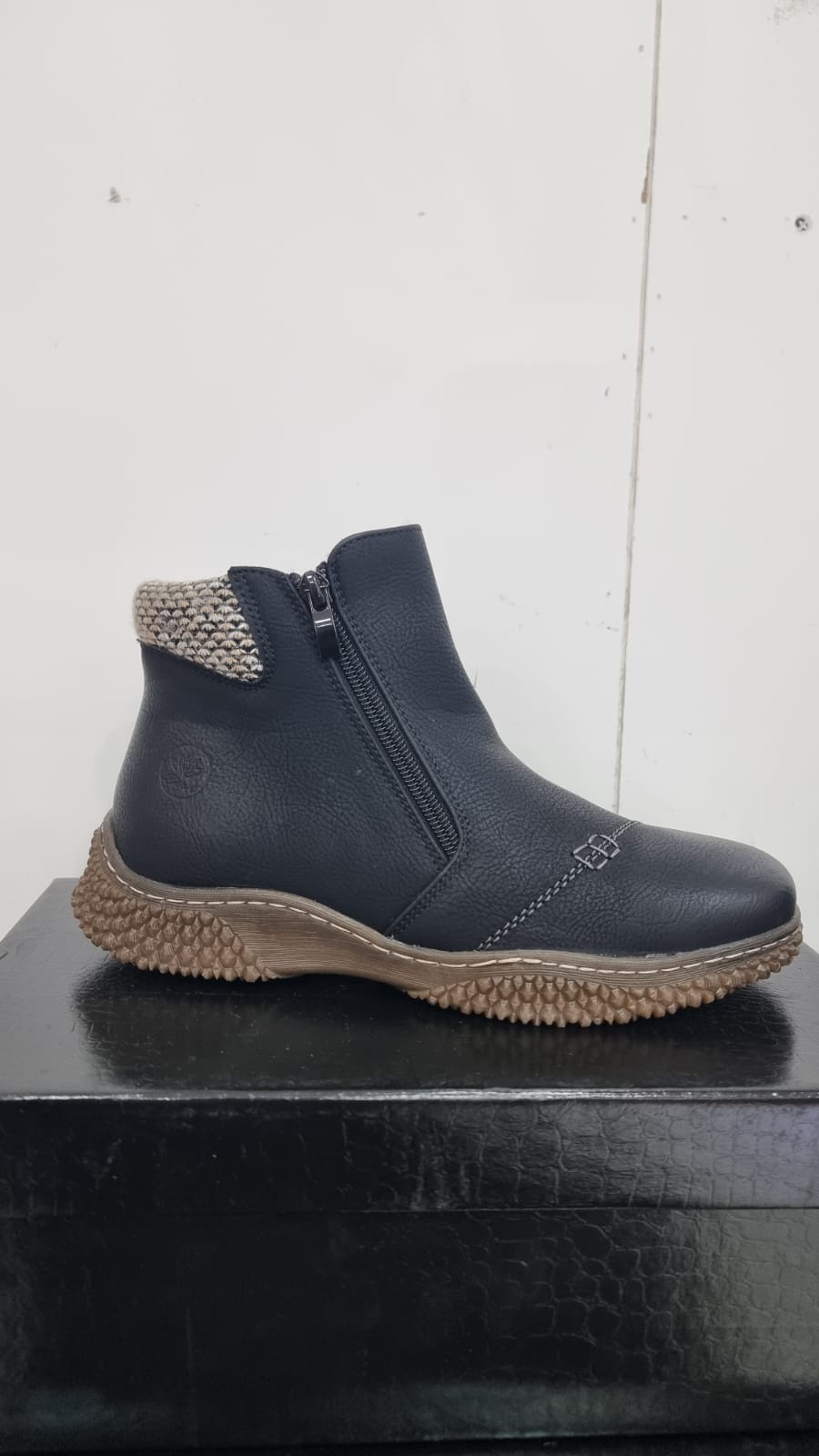 Women’s Casual Comfort Ankle Boots – Lightweight Winter Boots