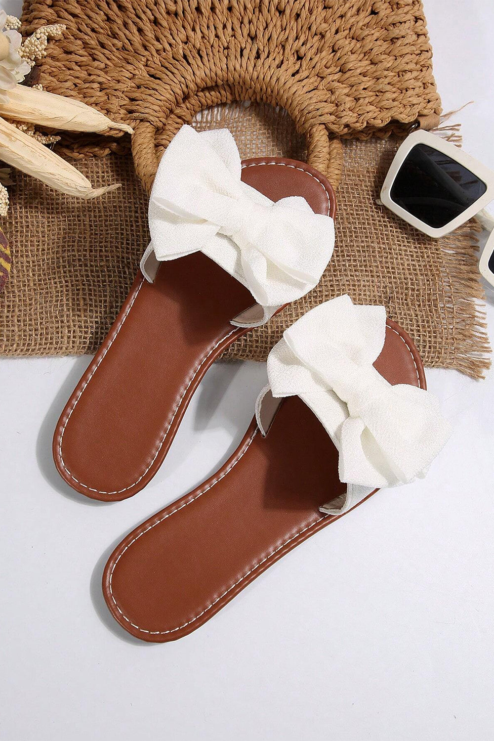White Bow Knot Decor PU Leather Insole Flat Slippers