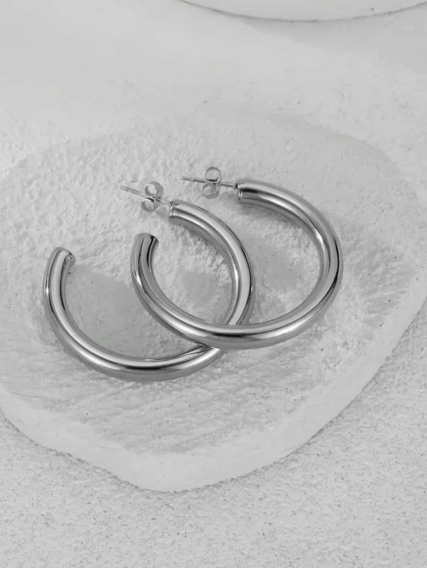 Minimalist Silver Hoop Earrings Set (3-Piece)