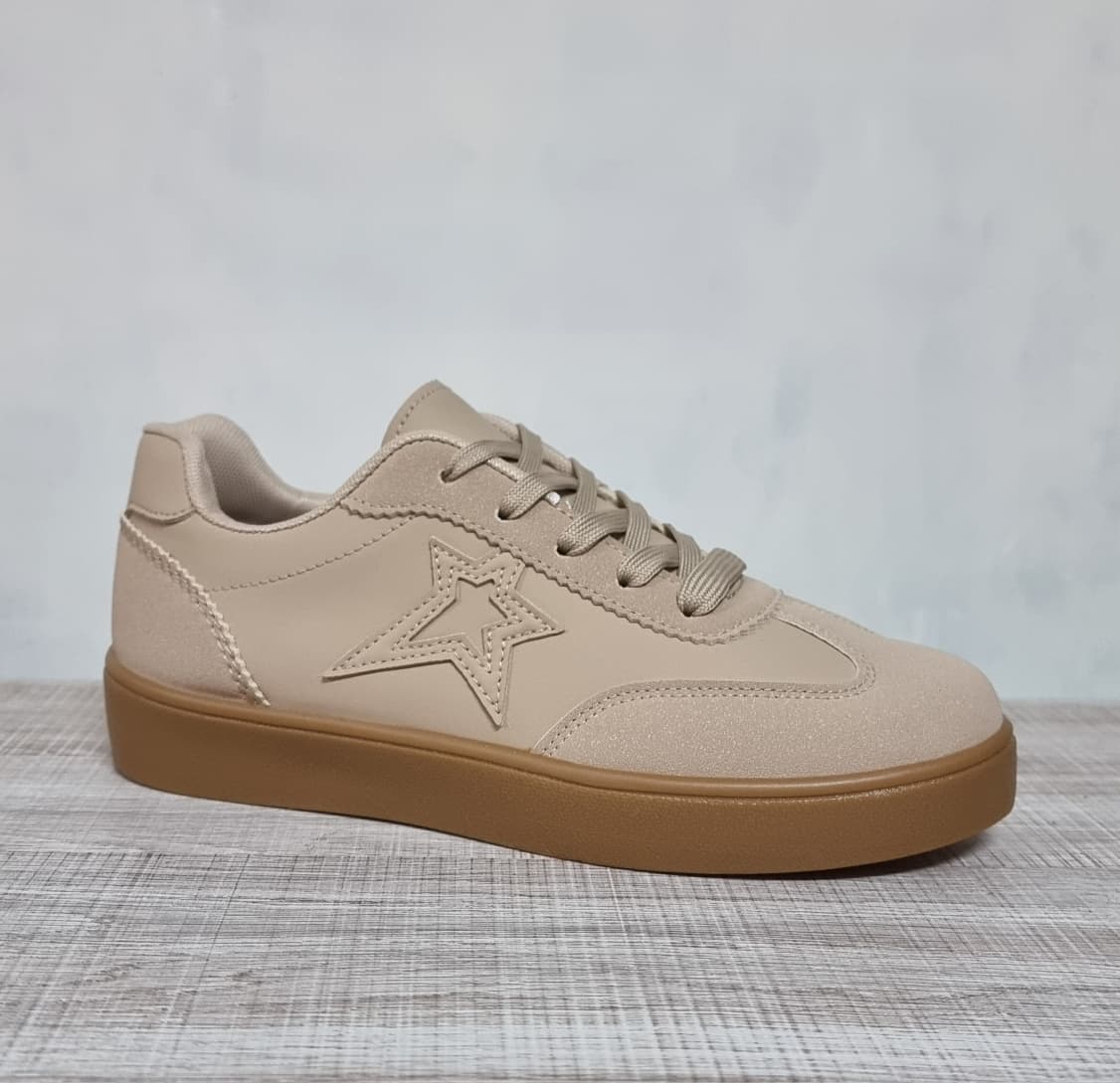 Women's White Star Detail Sneakers